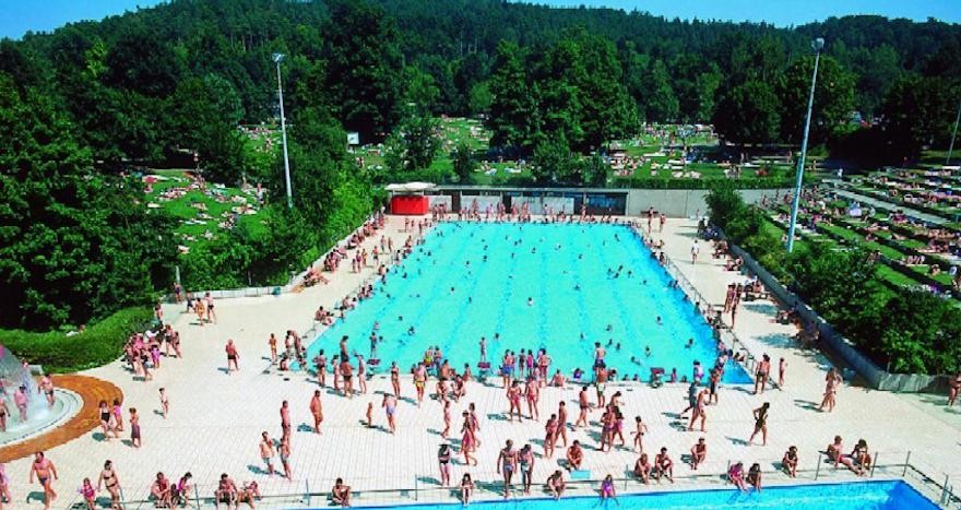 Badezentrum Freibad 50m Sportbecken