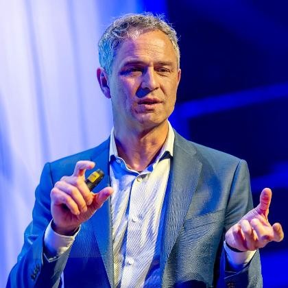 Dr. Daniele Ganser: Die NATO - ein gefährliches Militärbündnis Dr. Daniele Ganser